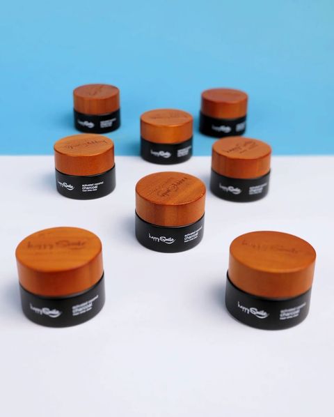 Купи Eден, Добиваш Два - Happy Smile Активен Јаглен